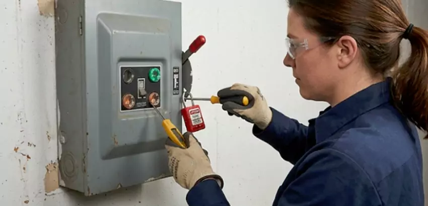 Motion Sensor Light Switch Replacement in Alabaster